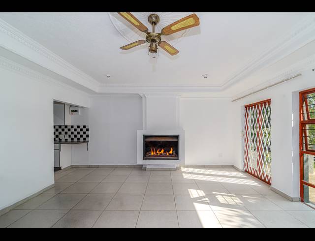 1 BEDROOM APARTMENT TO LET IN CRAIGHALL PARK